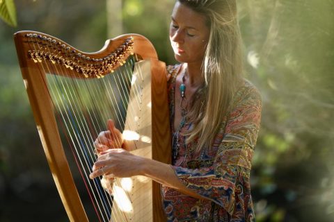 headling Meditative-Harp-concert-with-Danielle